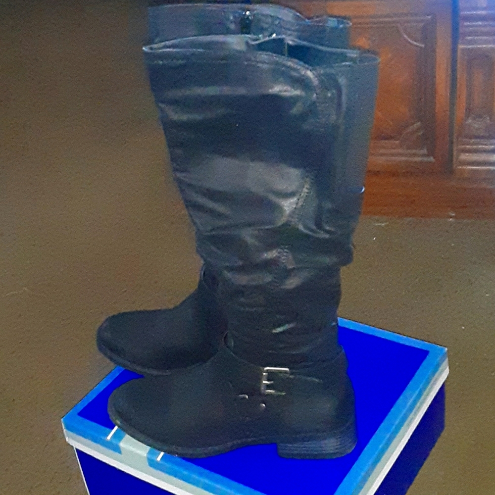 White Mountain Boots